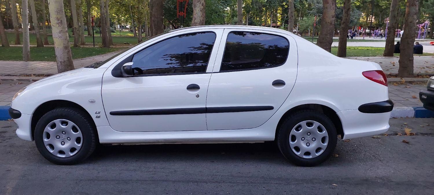 پژو ۲۰۶ صندوق دار v8 - 1400