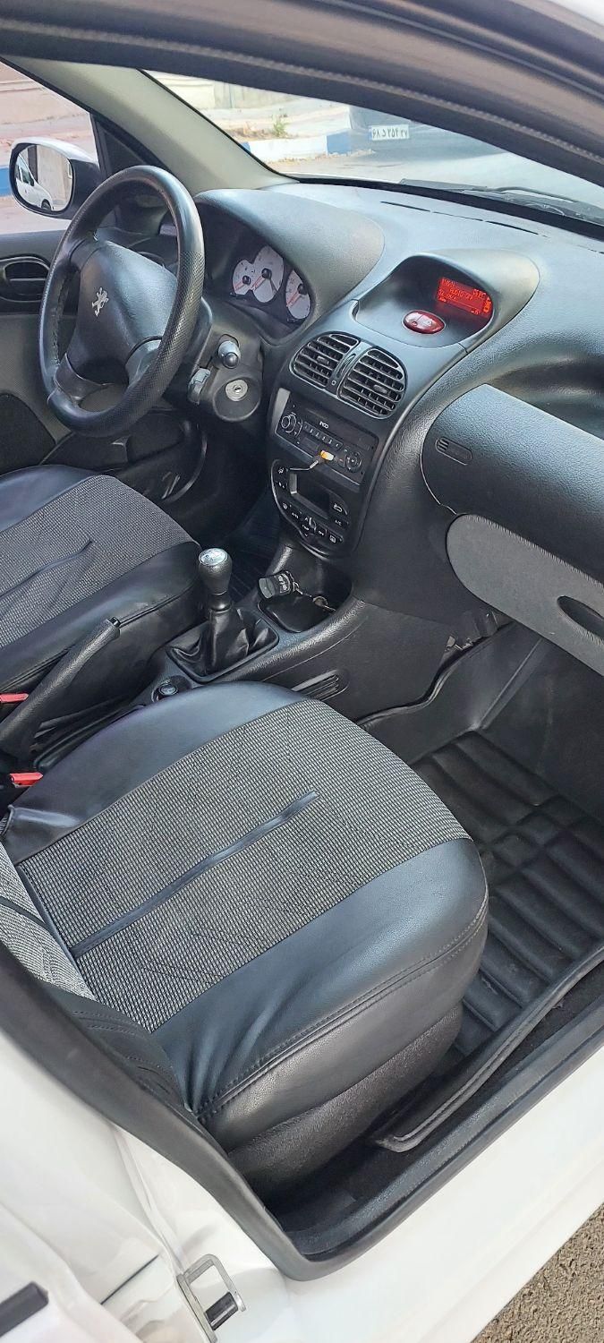 پژو ۲۰۶ صندوق دار v8 - 1400