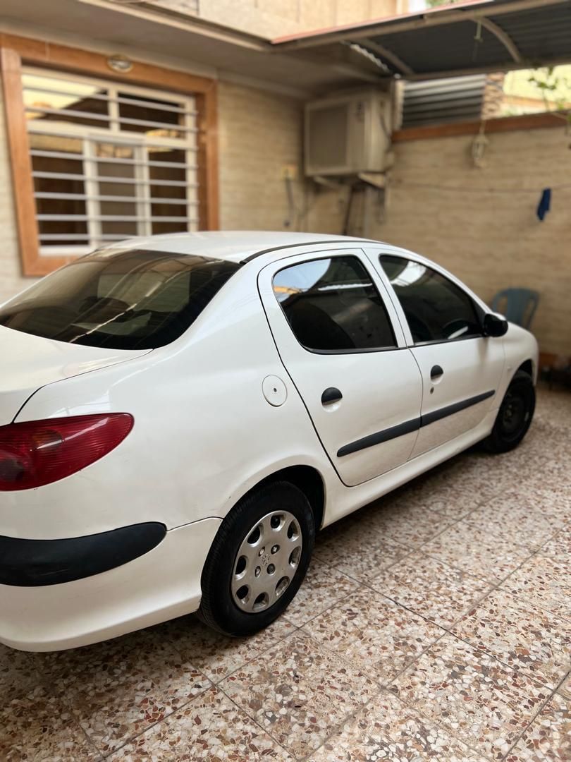 پژو ۲۰۶ صندوق دار v8 - 1396
