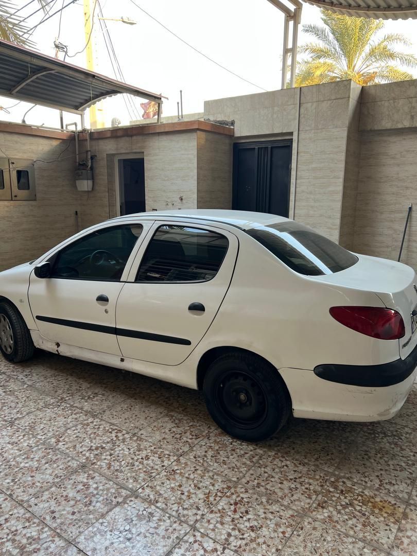 پژو ۲۰۶ صندوق دار v8 - 1396