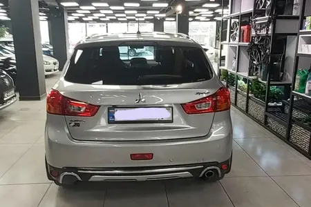 میتسوبیشی ASX تیپ 4 - 2013