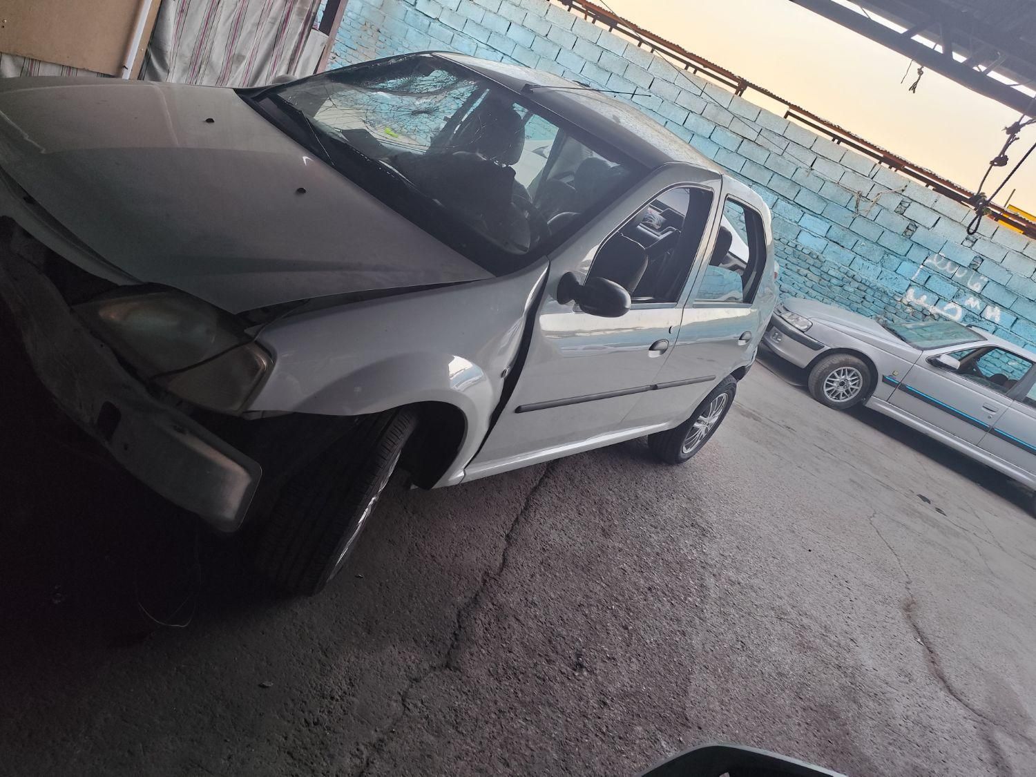 رنو تندر 90 E2 - 1396