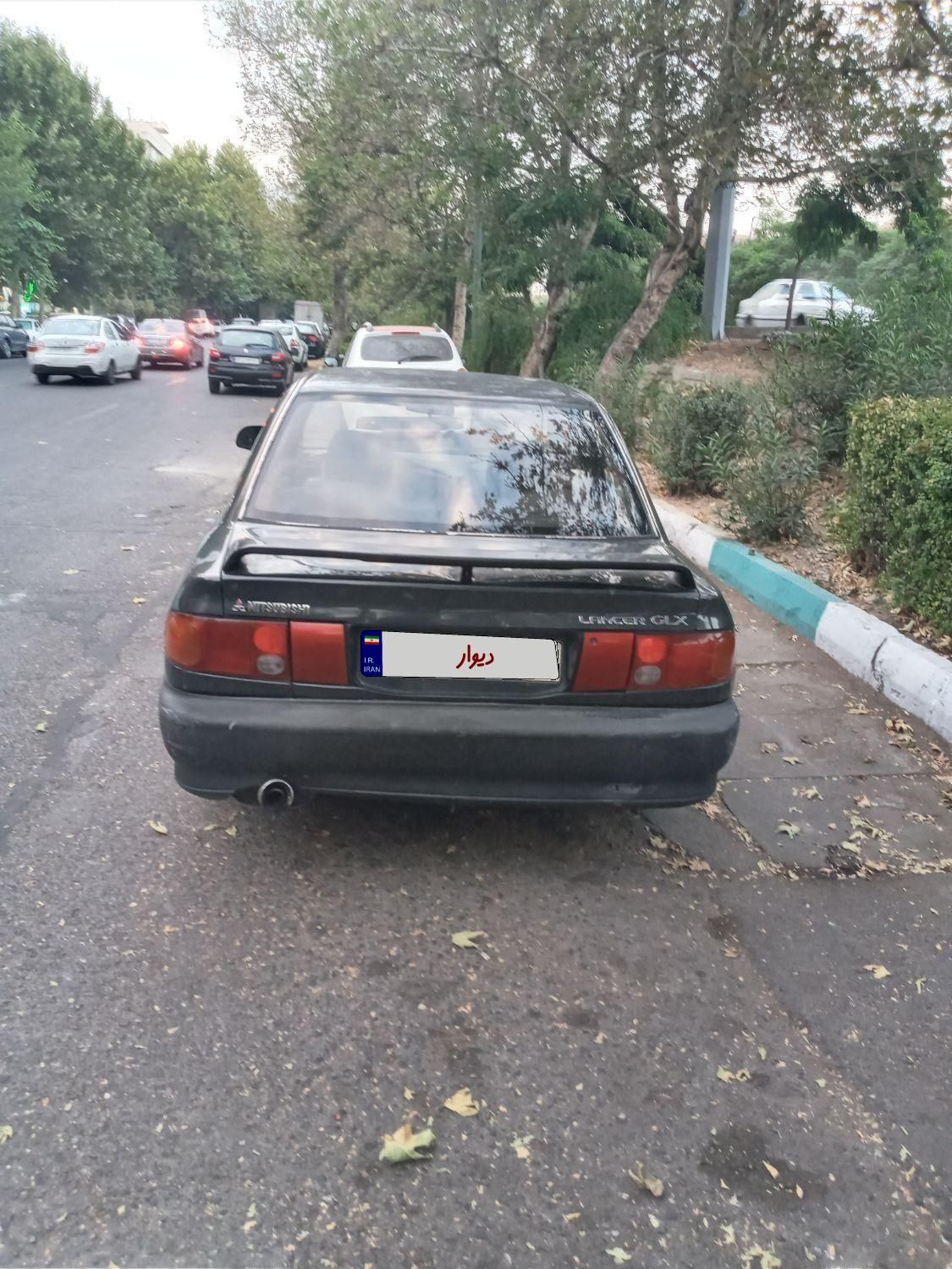میتسوبیشی لنسر 1.6 لیتر دنده ای - 1993