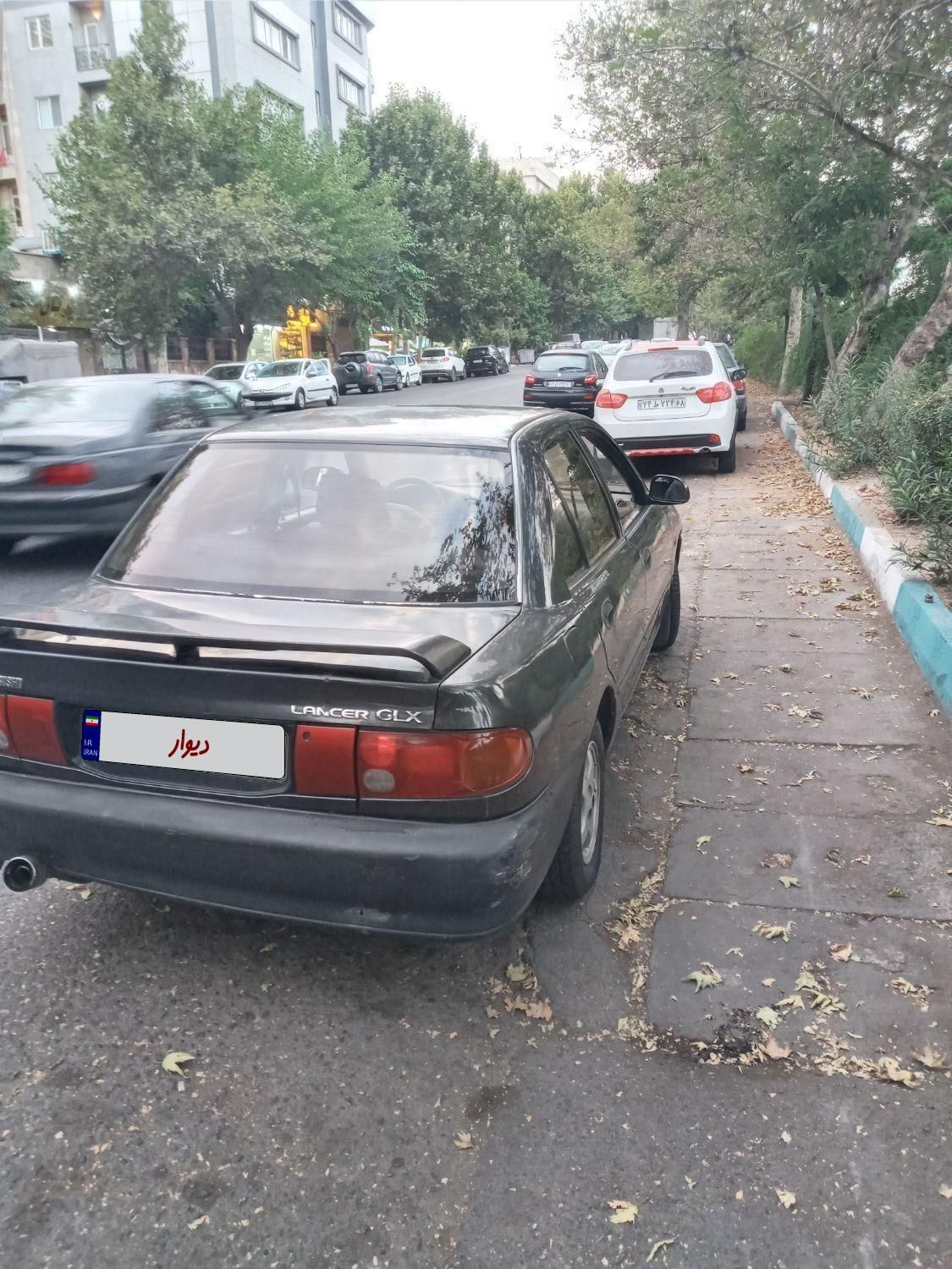 میتسوبیشی لنسر 1.6 لیتر دنده ای - 1993