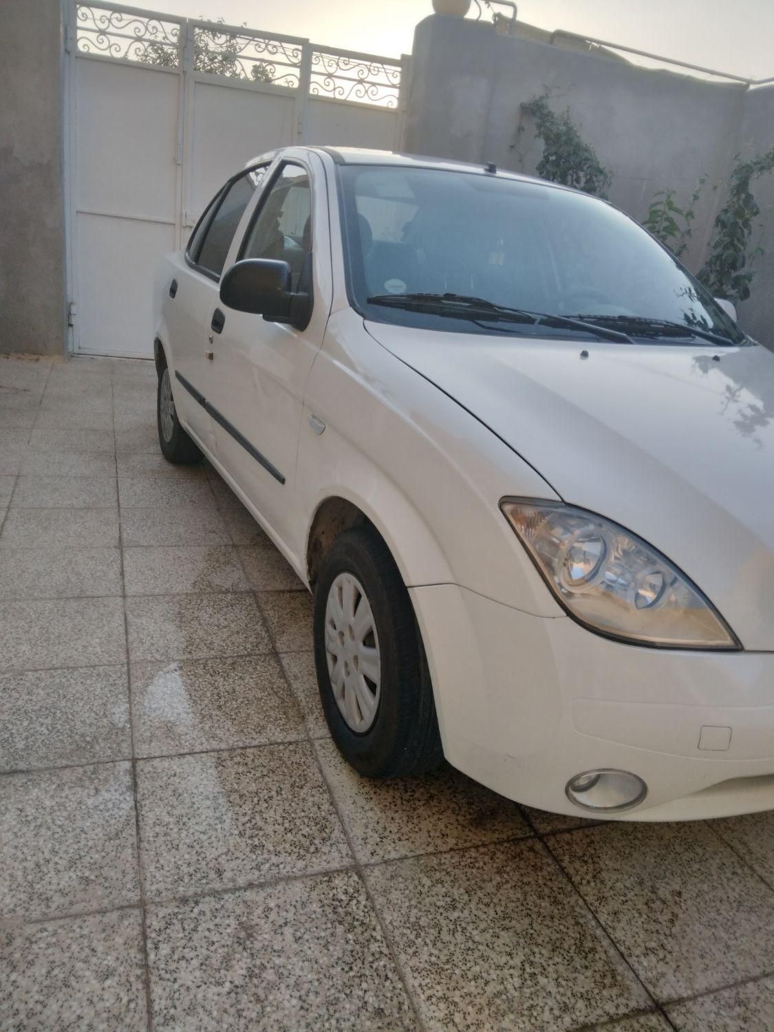 تیبا صندوق دار SX - 1400