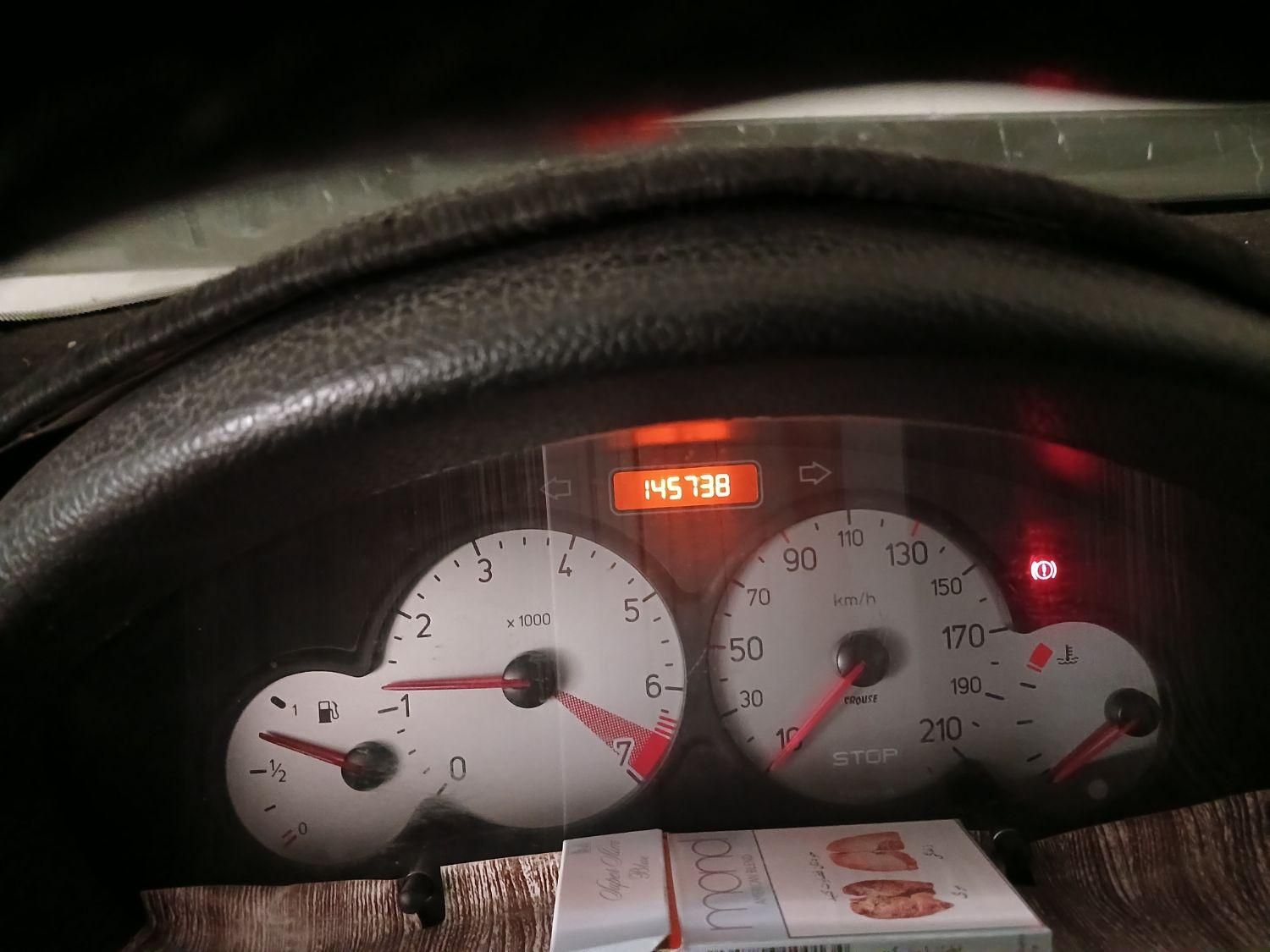 پژو ۲۰۶ صندوق دار v8 - 1394