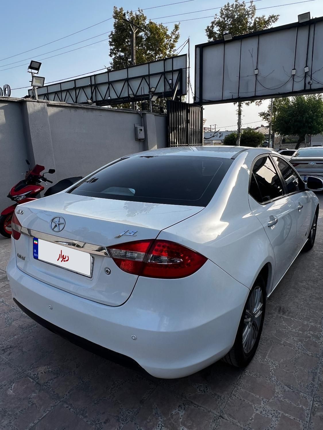 جک J5 اتوماتیک - 1395