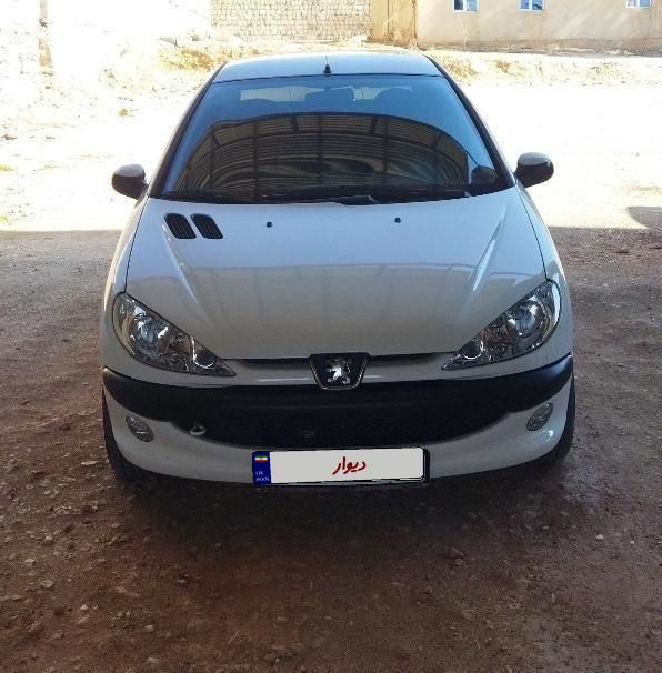 پژو ۲۰۶ صندوق دار v8 - 1394