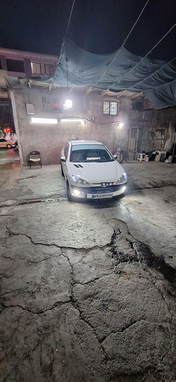 پژو ۲۰۶ صندوق دار v8 - 1389