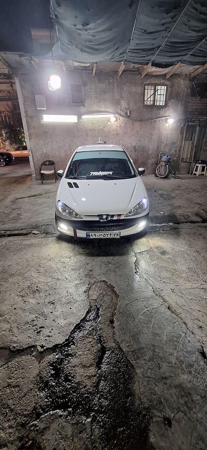 پژو ۲۰۶ صندوق دار v8 - 1389