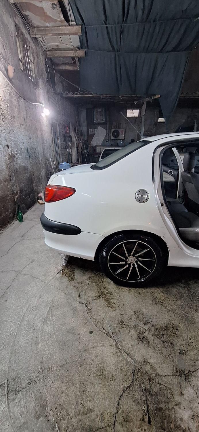 پژو ۲۰۶ صندوق دار v8 - 1389