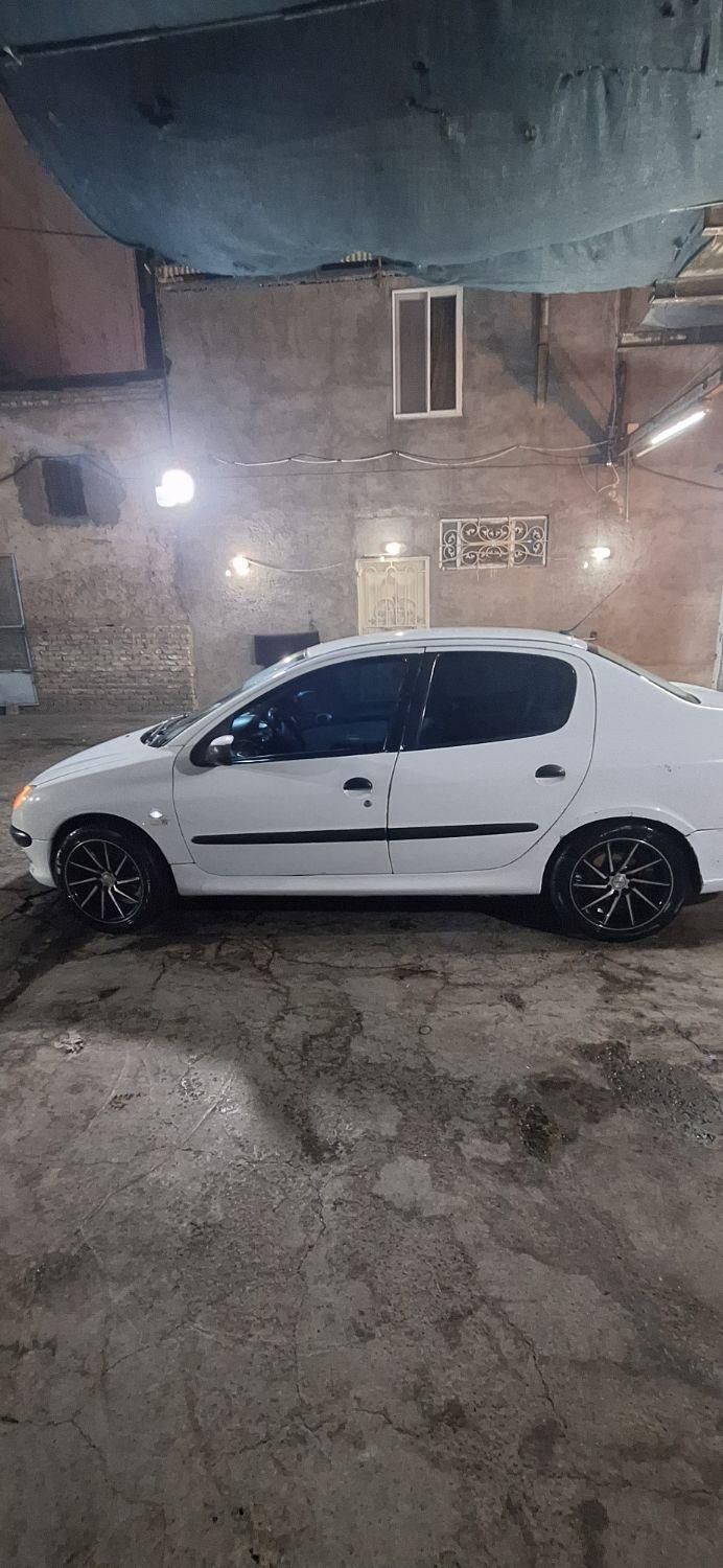 پژو ۲۰۶ صندوق دار v8 - 1389