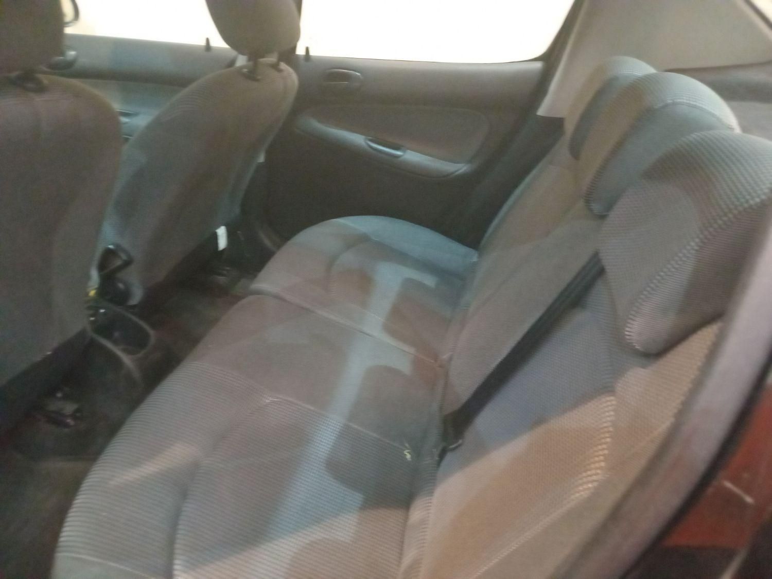 پژو ۲۰۶ صندوق دار v8 - 1395