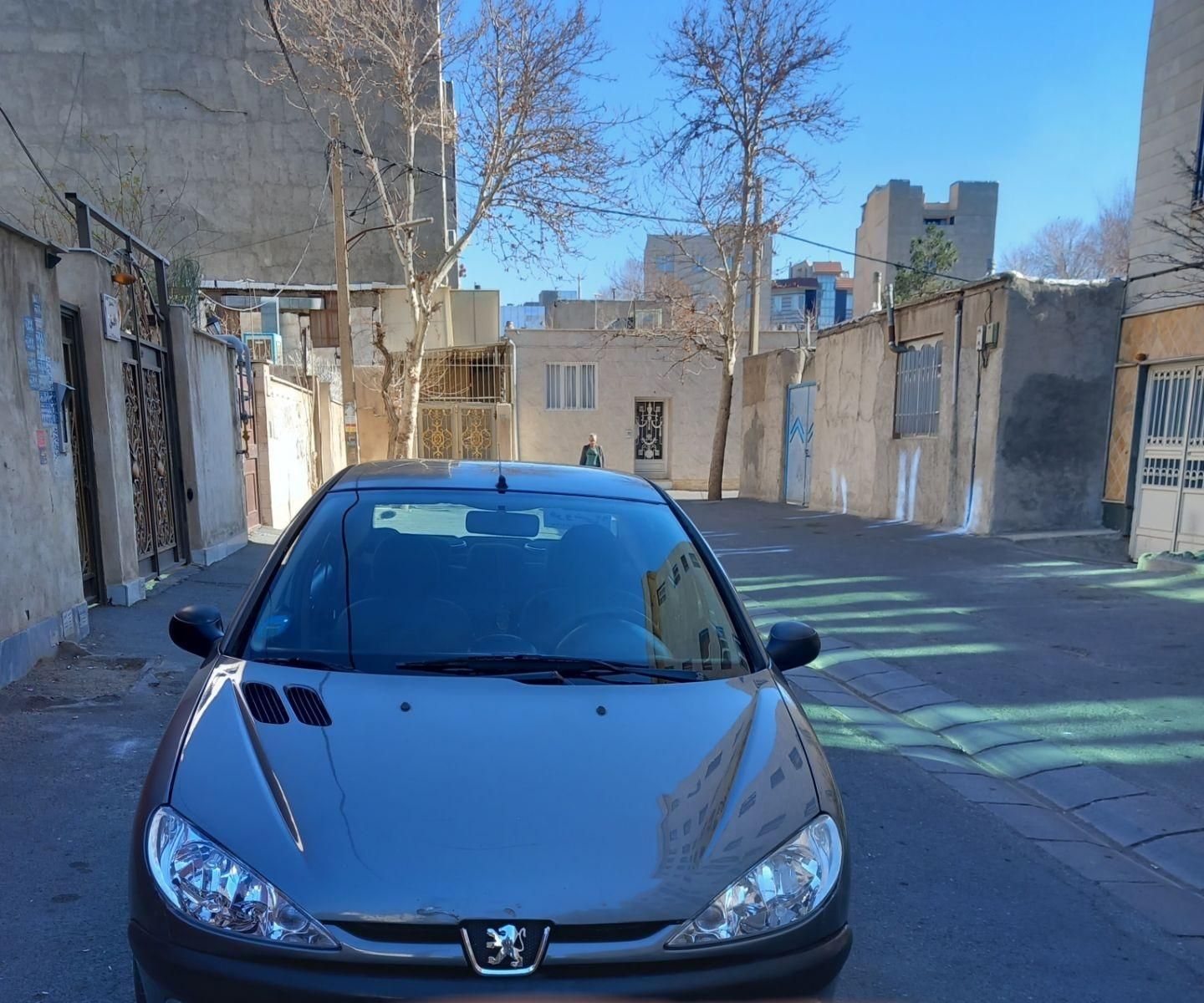 پژو ۲۰۶ صندوق دار v8 - 1392