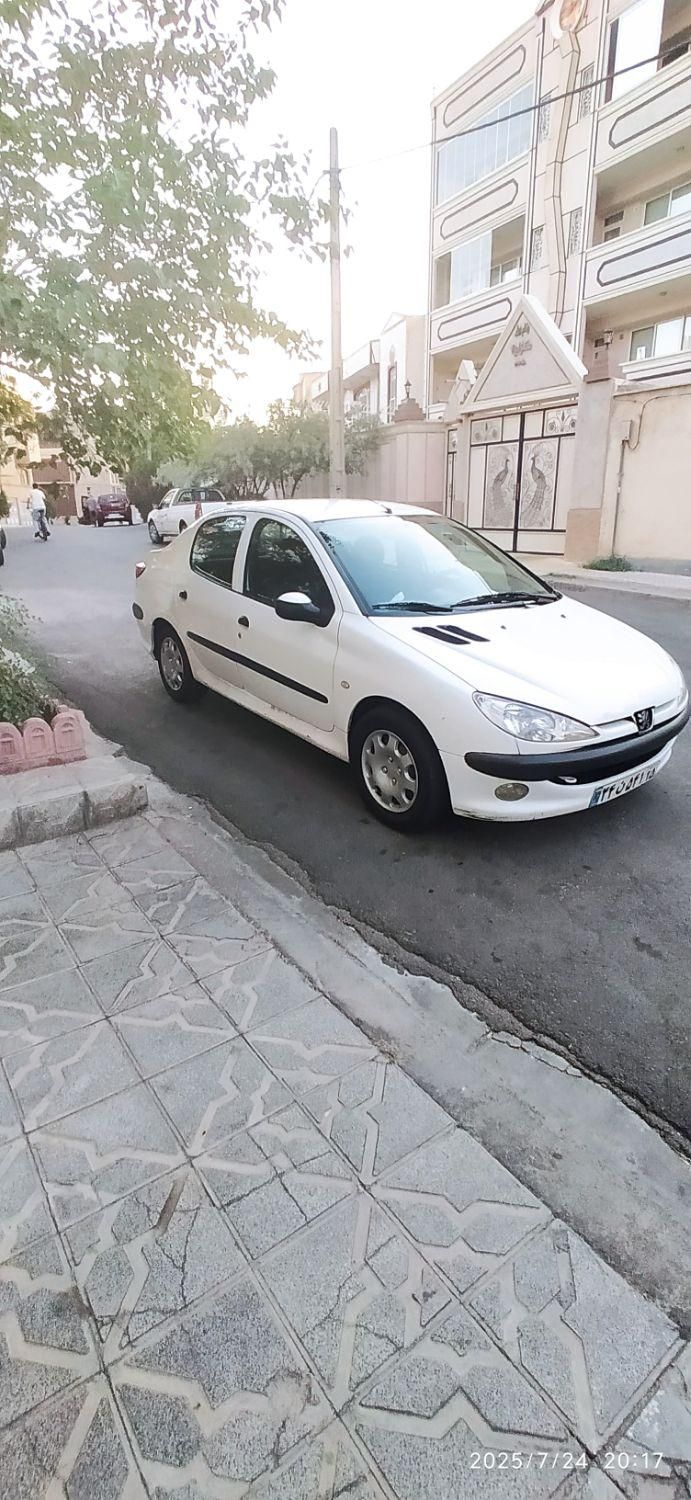 پژو ۲۰۶ صندوق دار v8 - 1390