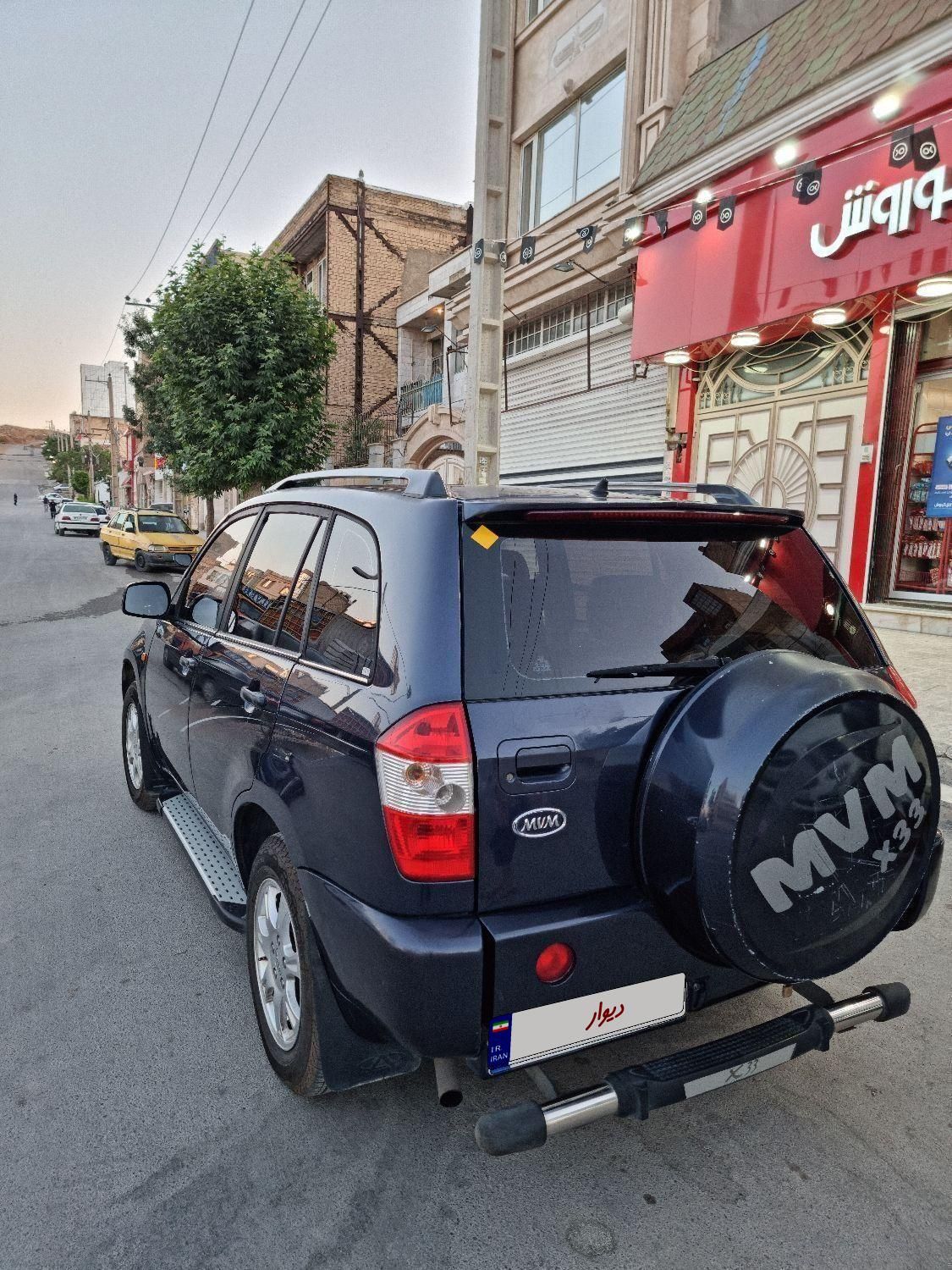 ام وی ام X33 دنده‌ای ساده - 1391