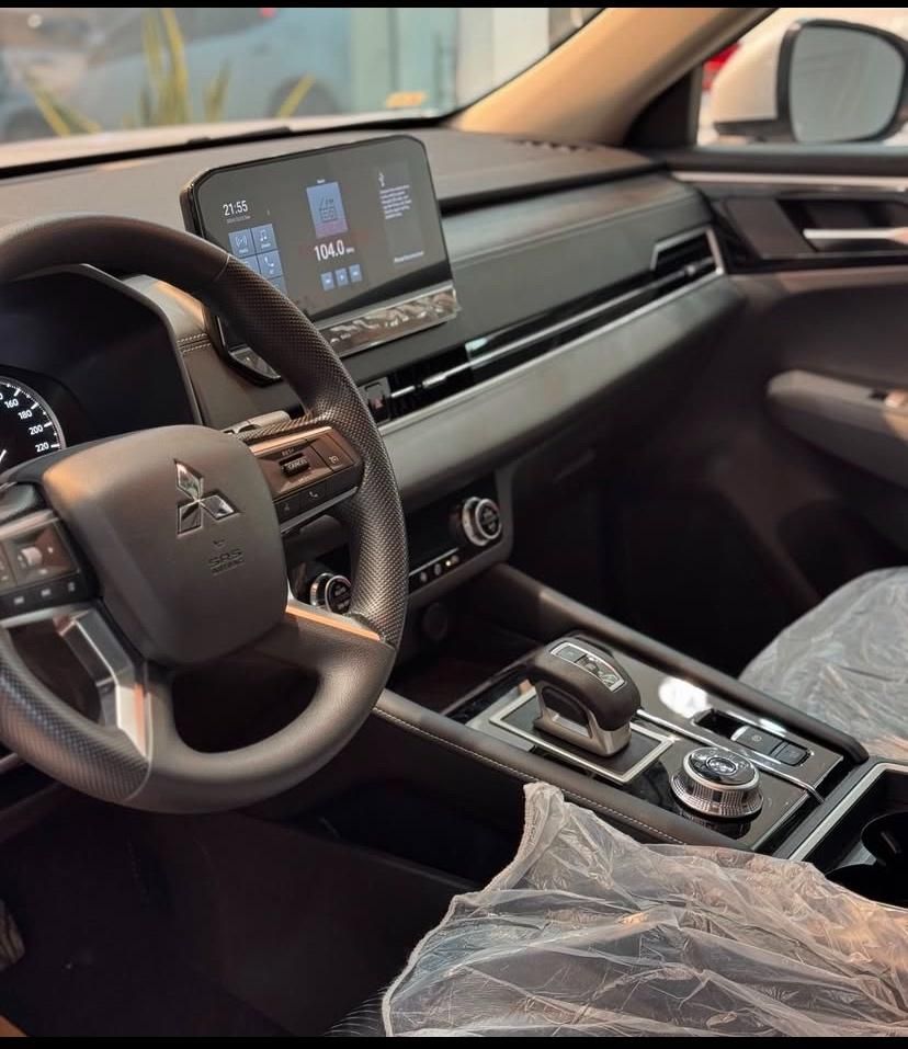 میتسوبیشی اوتلندر PHEV PHEV - 2023