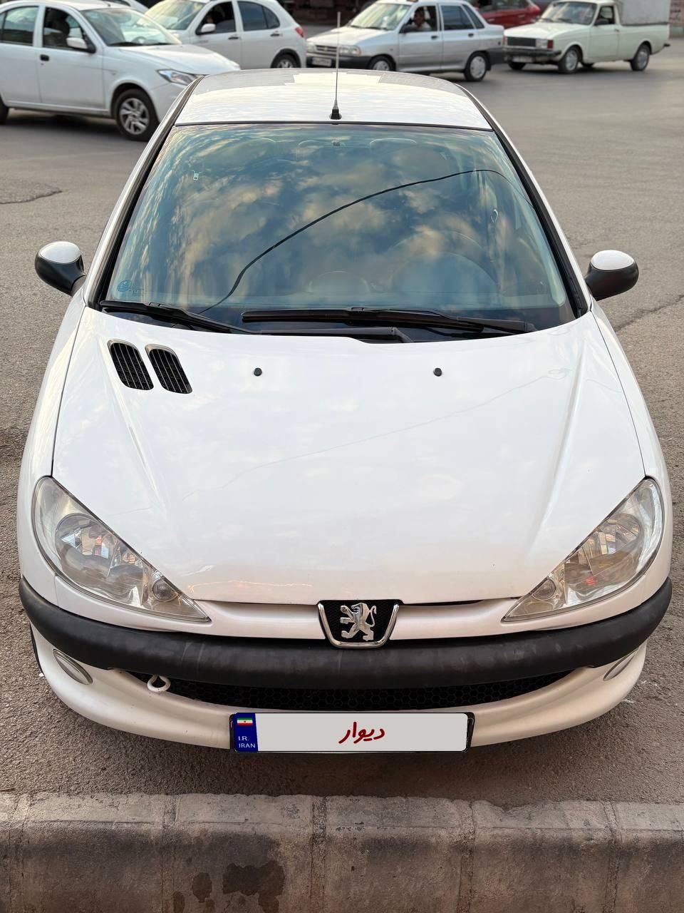 پژو ۲۰۶ صندوق دار v8 - 1394