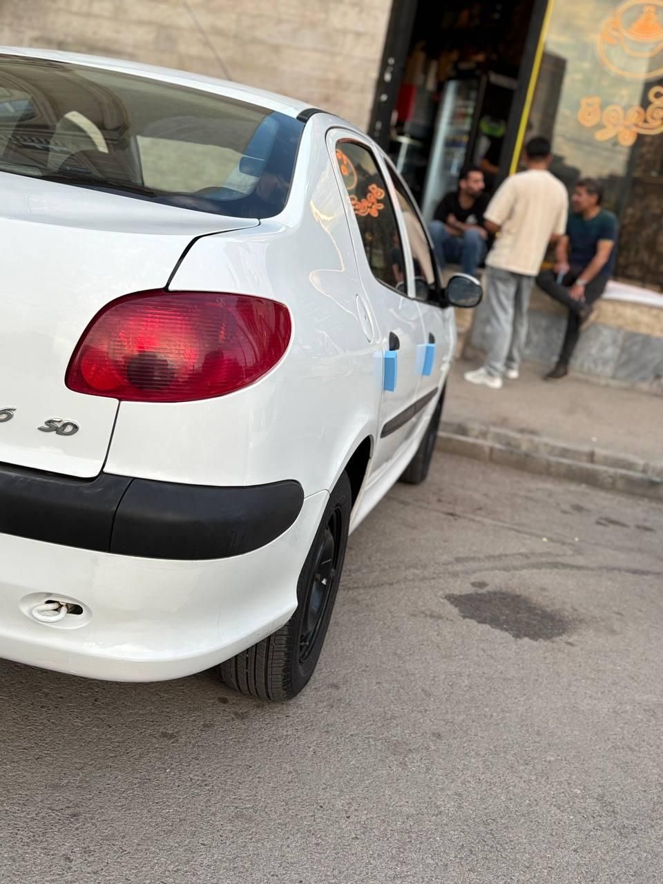 پژو ۲۰۶ صندوق دار v8 - 1394