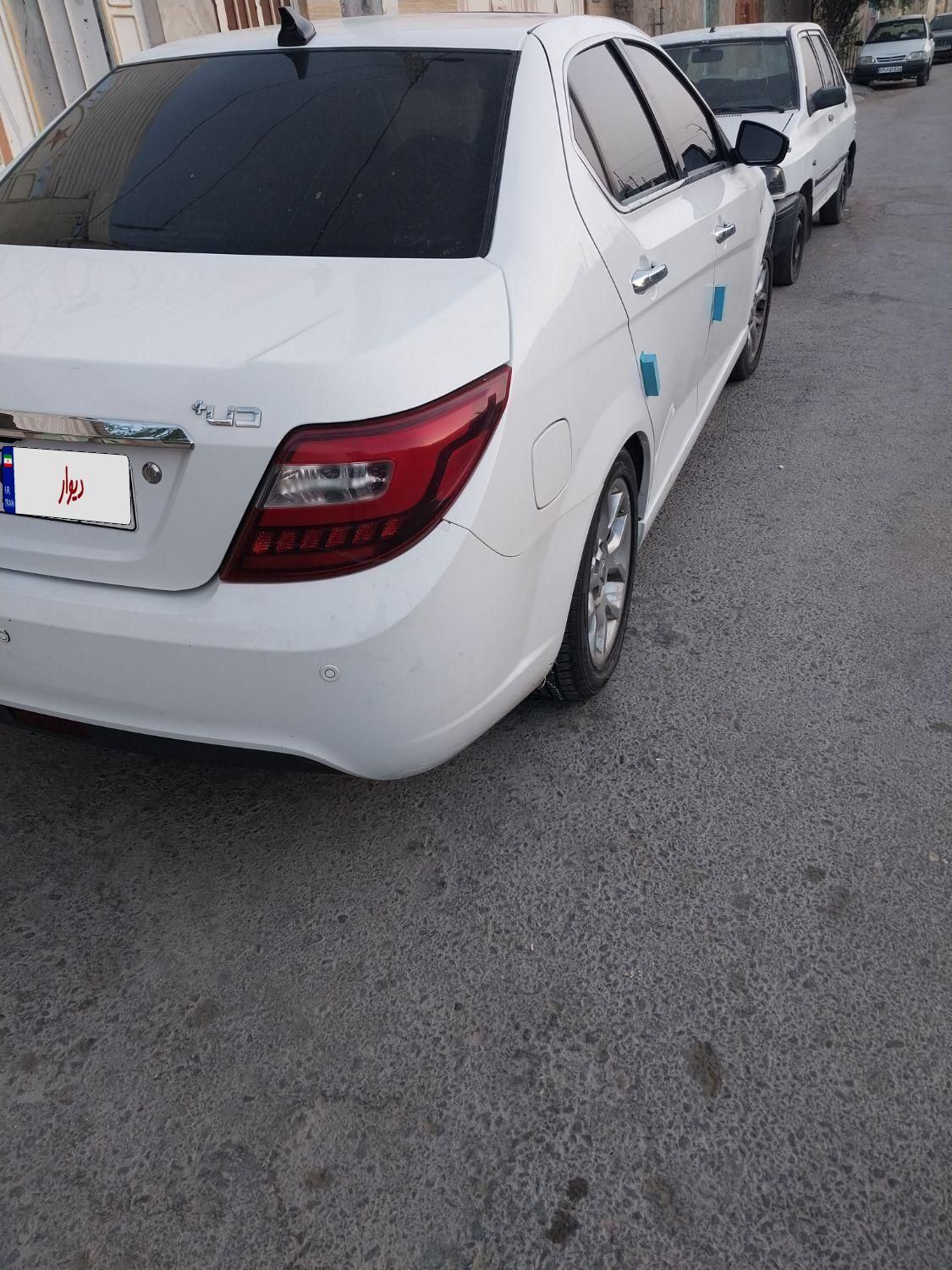 دنا پلاس توربو 6 دنده - 1401