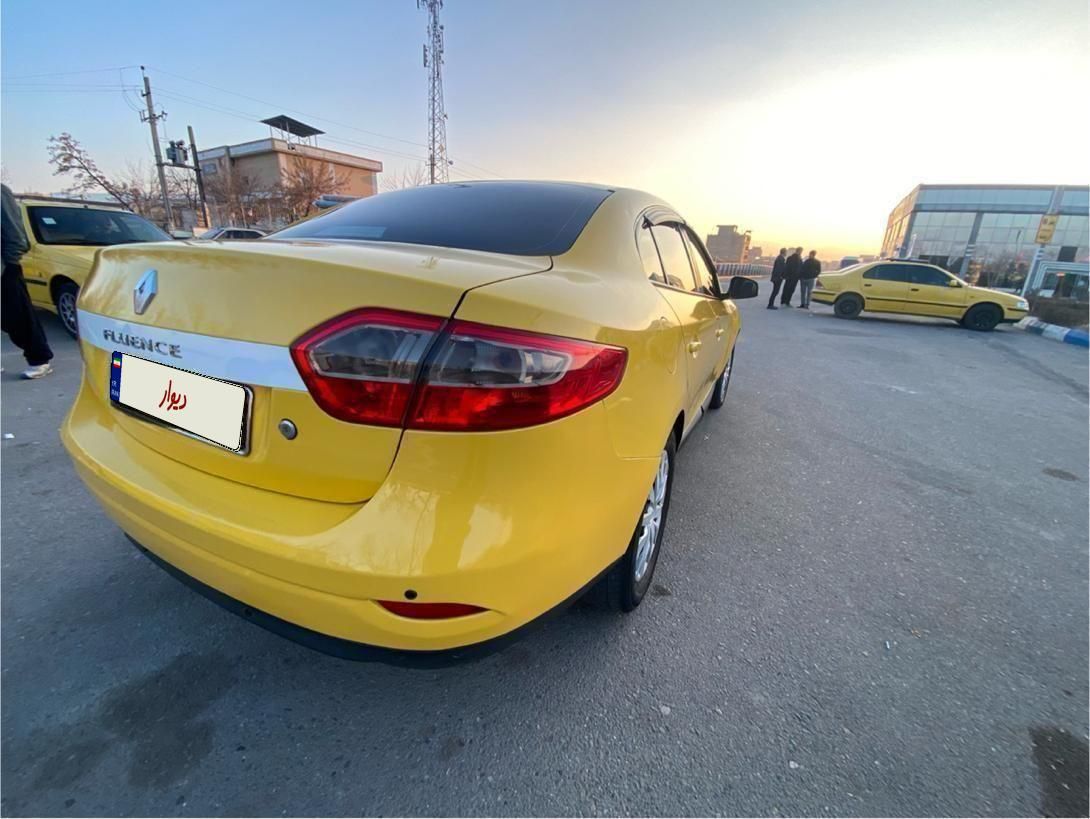 رنو فلوئنس دنده‌ای - 2015