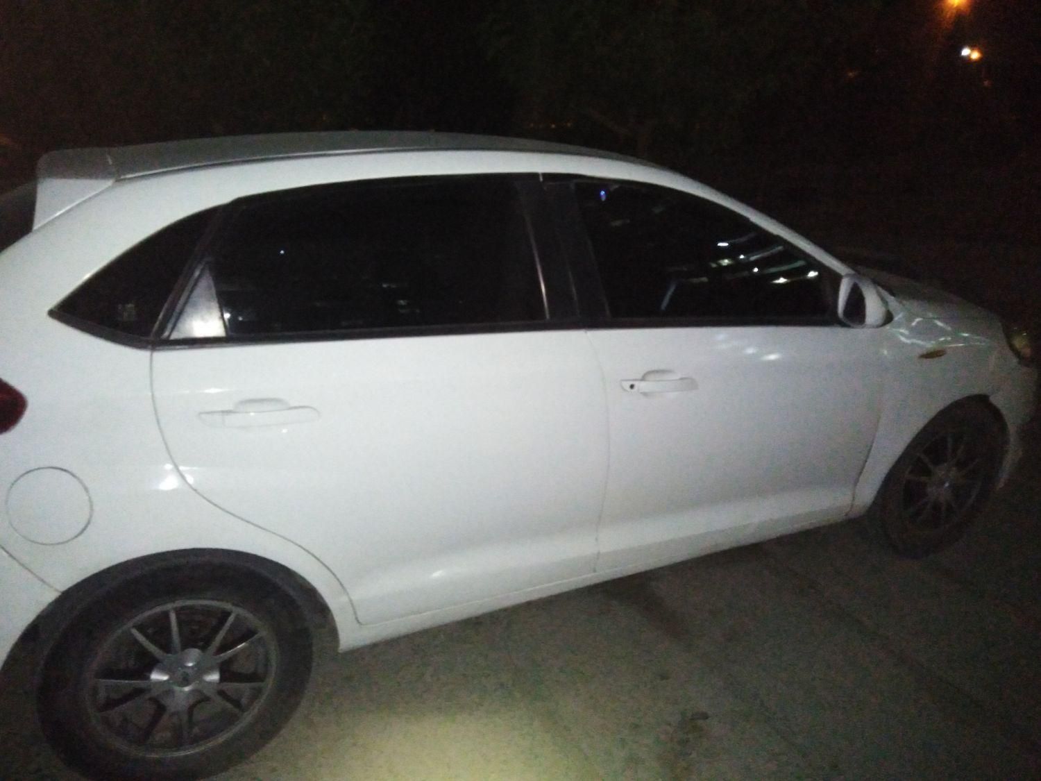 ام وی ام 315 هاچ بک ساده دنده ای - 1391