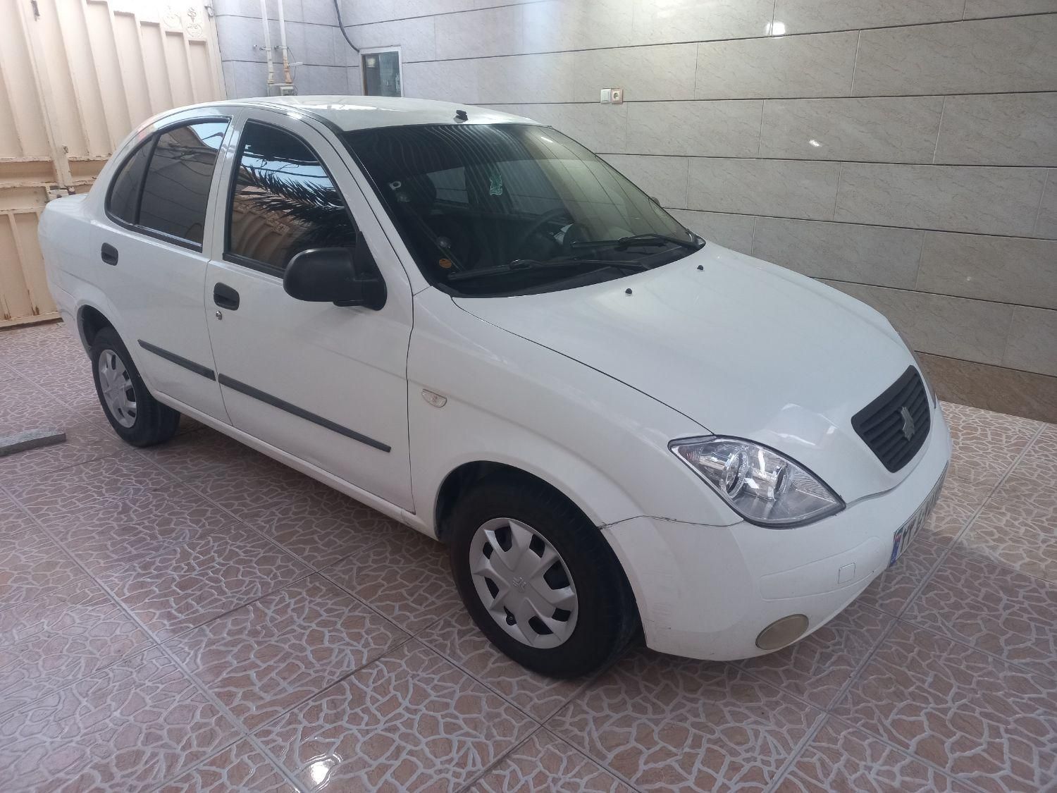 تیبا صندوق دار SX - 1399