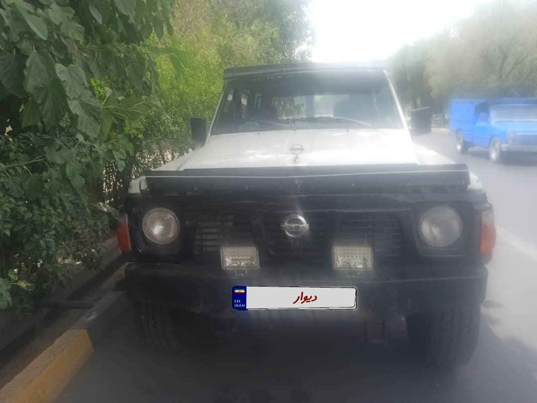 نیسان پاترول چهار درب 6 سیلندر - 1371