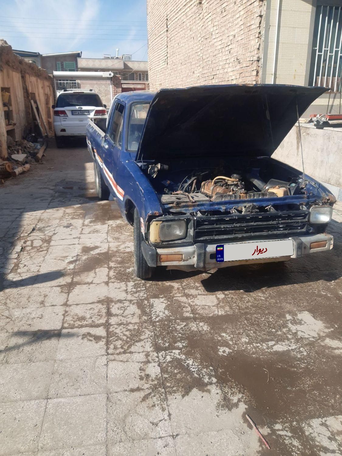 تویوتا کمری XLE - 1402
