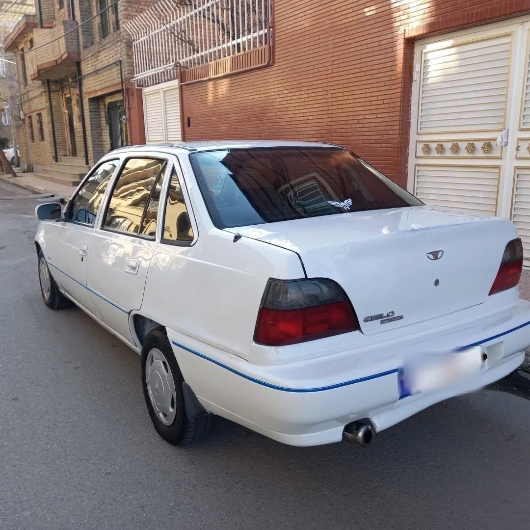 دوو سیلو سدان - 1380