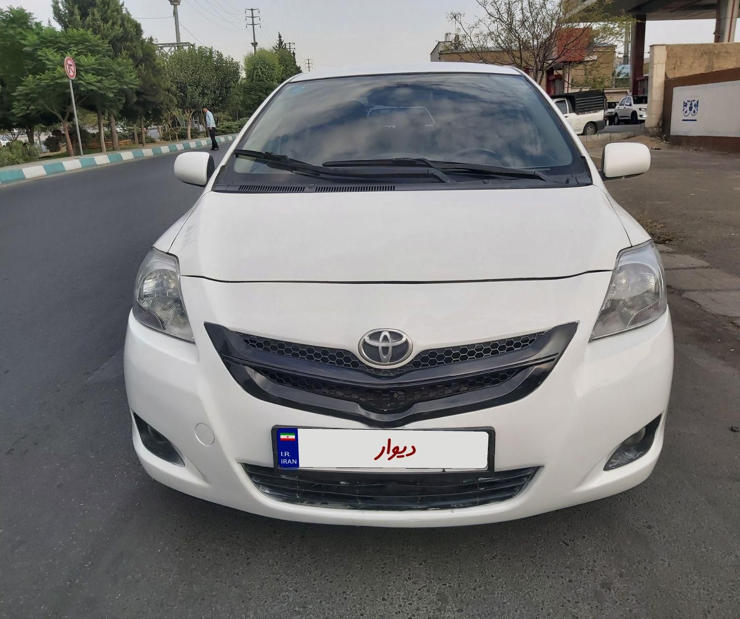 تویوتا یاریس XP150 آپشنال - 2011