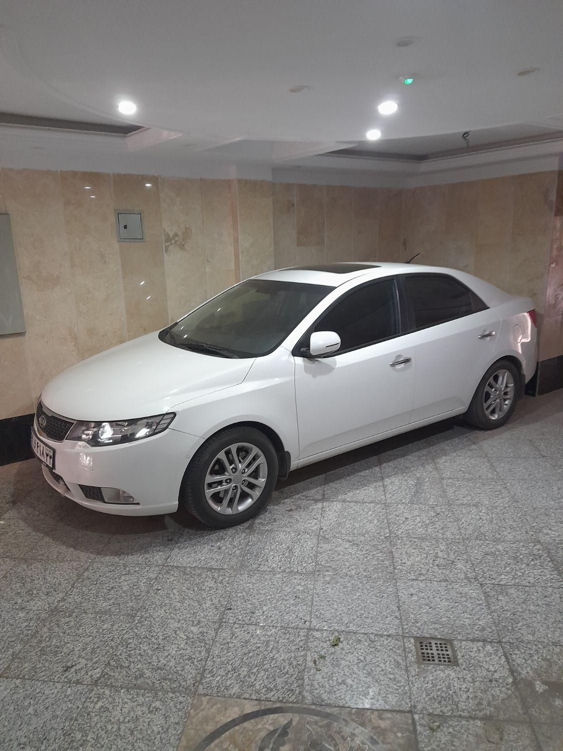 خودرو کیا، سراتو مونتاژ آگهی ann_19545623
