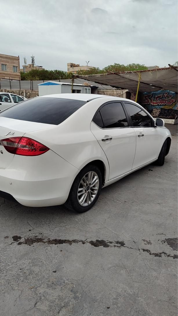 جک J5 اتوماتیک - 1393