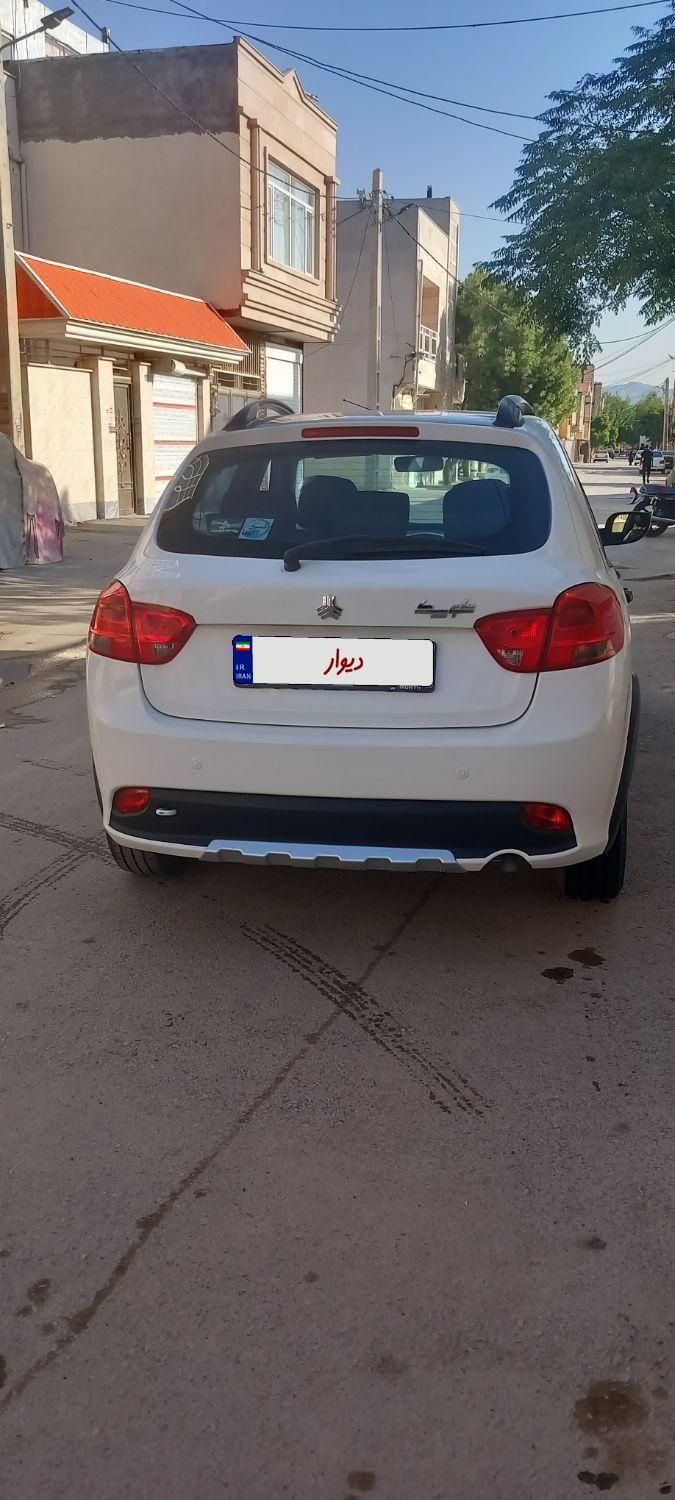 خودرو کوییک، R آگهی ann_19545932