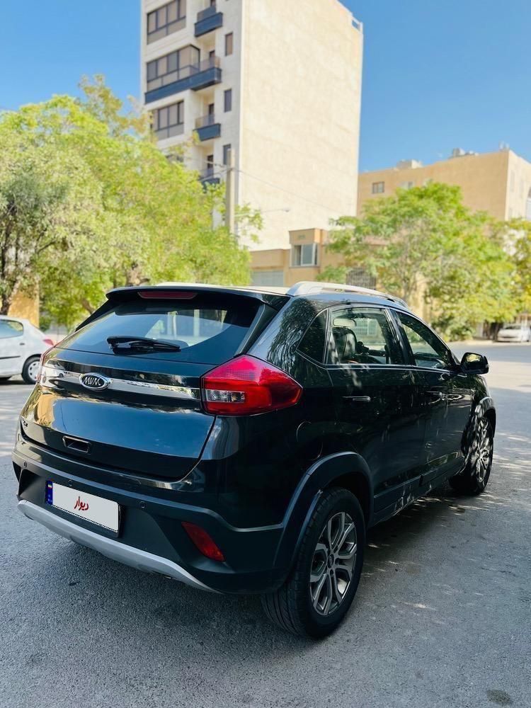 ام وی ام X22 دنده‌ای لاکچری - 1397