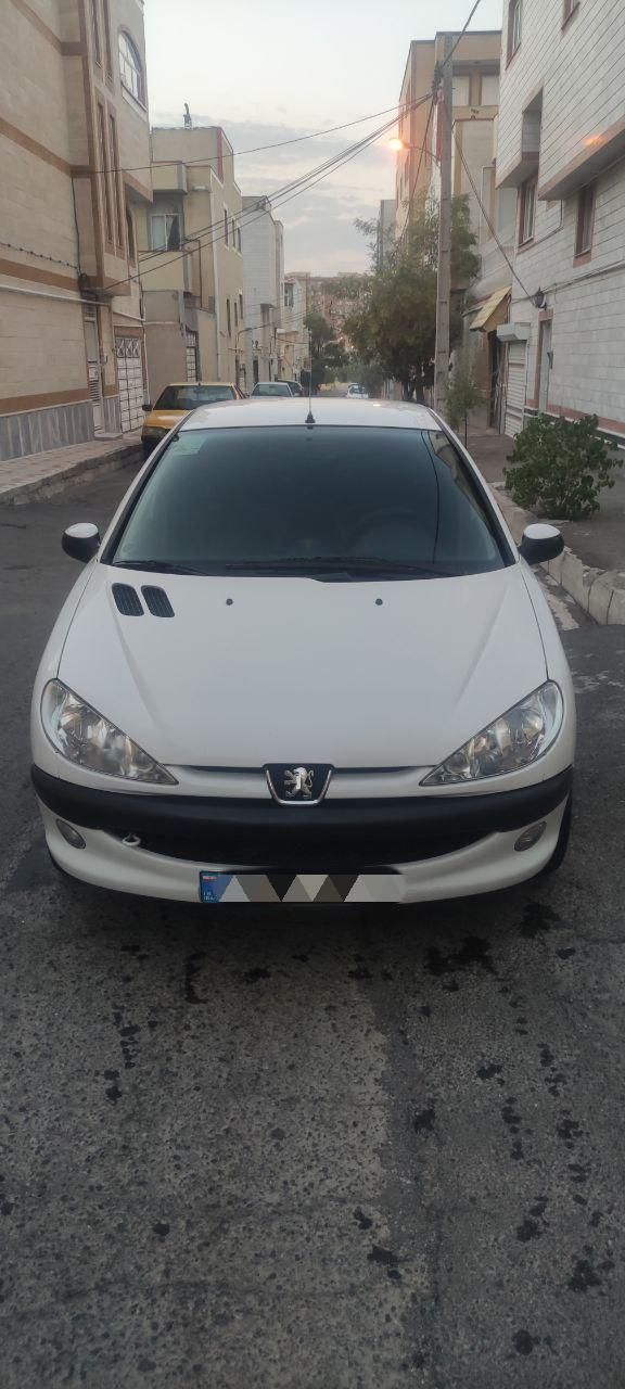 پژو ۲۰۶ صندوق دار v8 - 1400