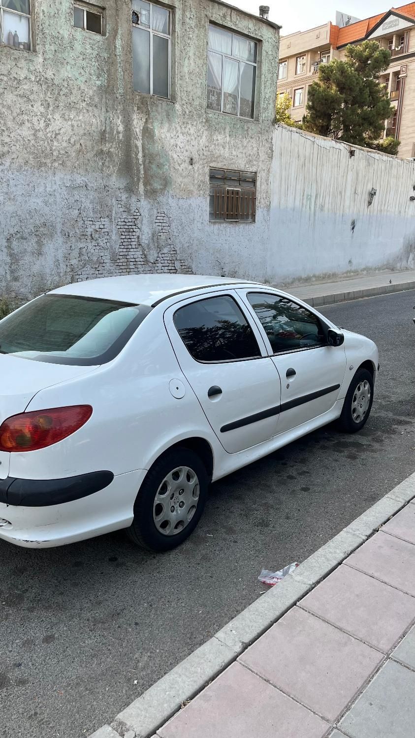 پژو ۲۰۶ صندوق دار v8 - 1393