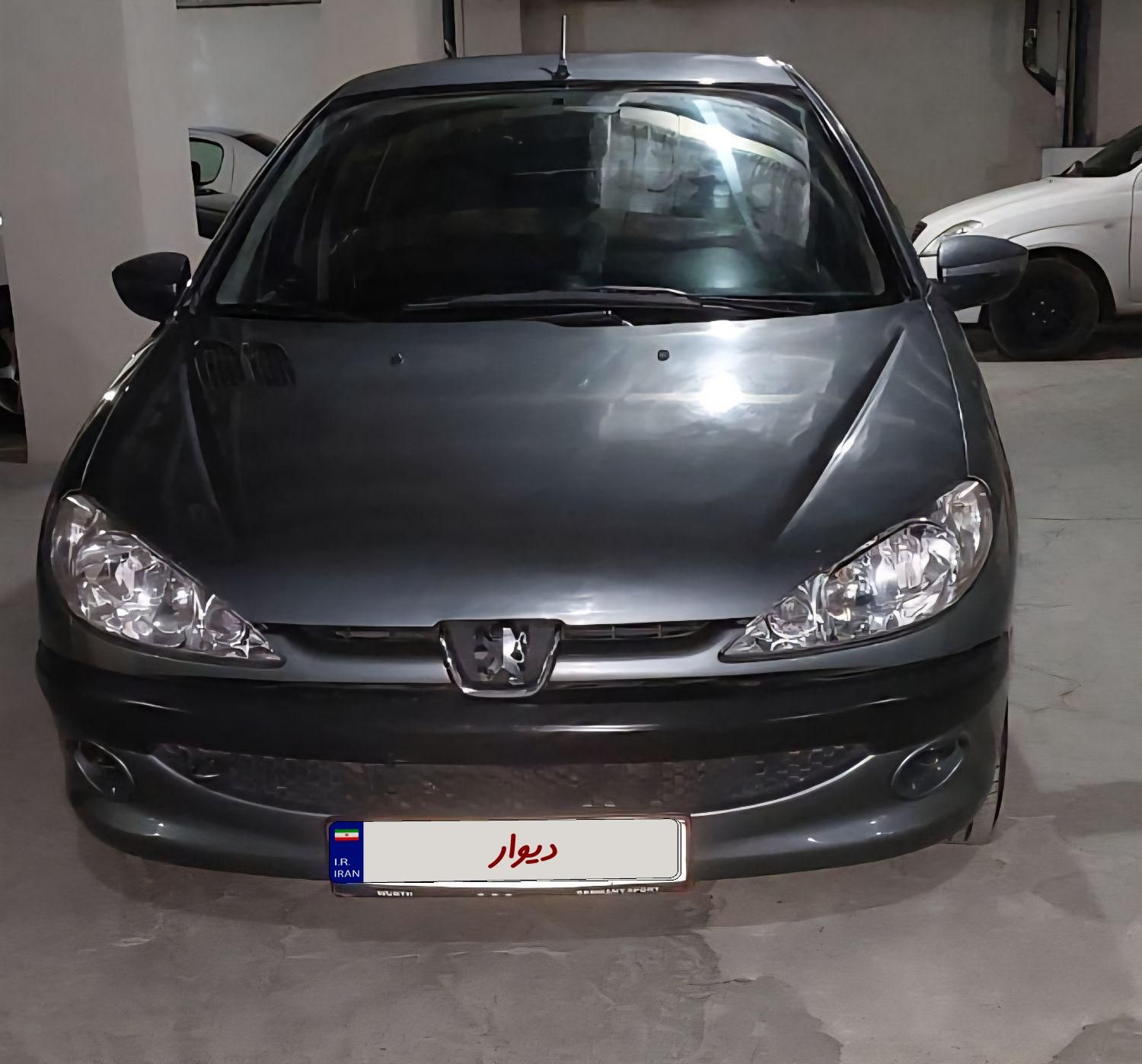 پژو ۲۰۶ صندوق دار v8 - 1390