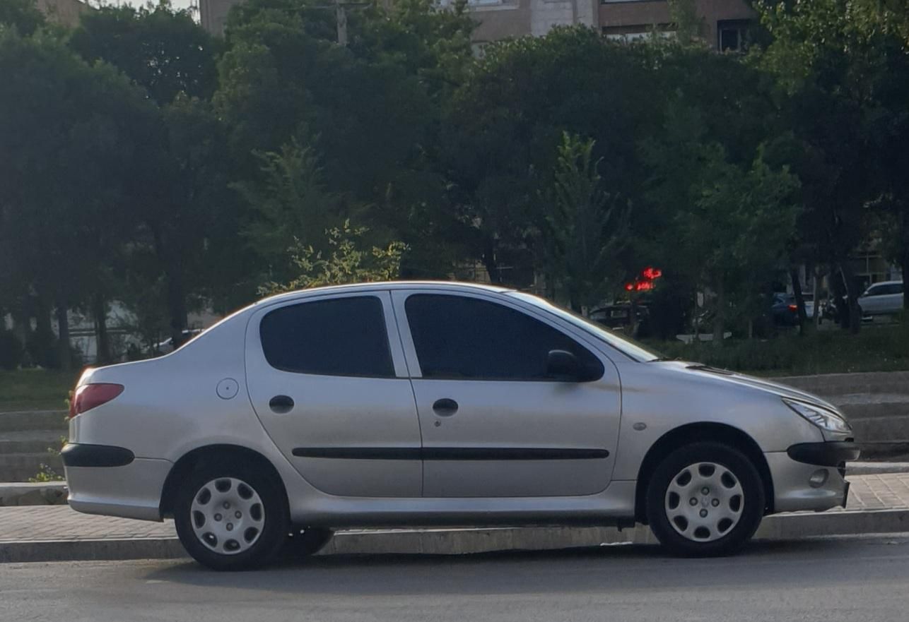 پژو ۲۰۶ صندوق دار v1 - 1386