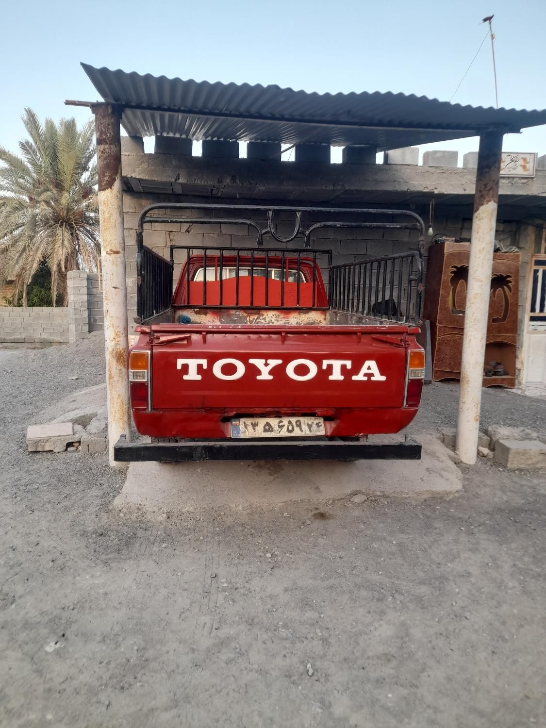 تویوتا کمری XLE - 1402