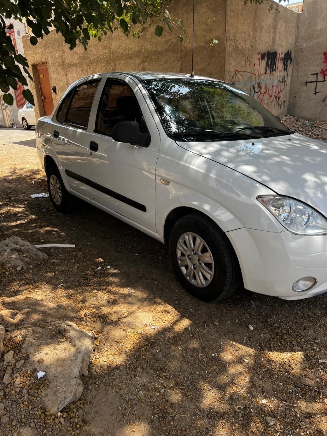 تیبا صندوق دار SX - 1391