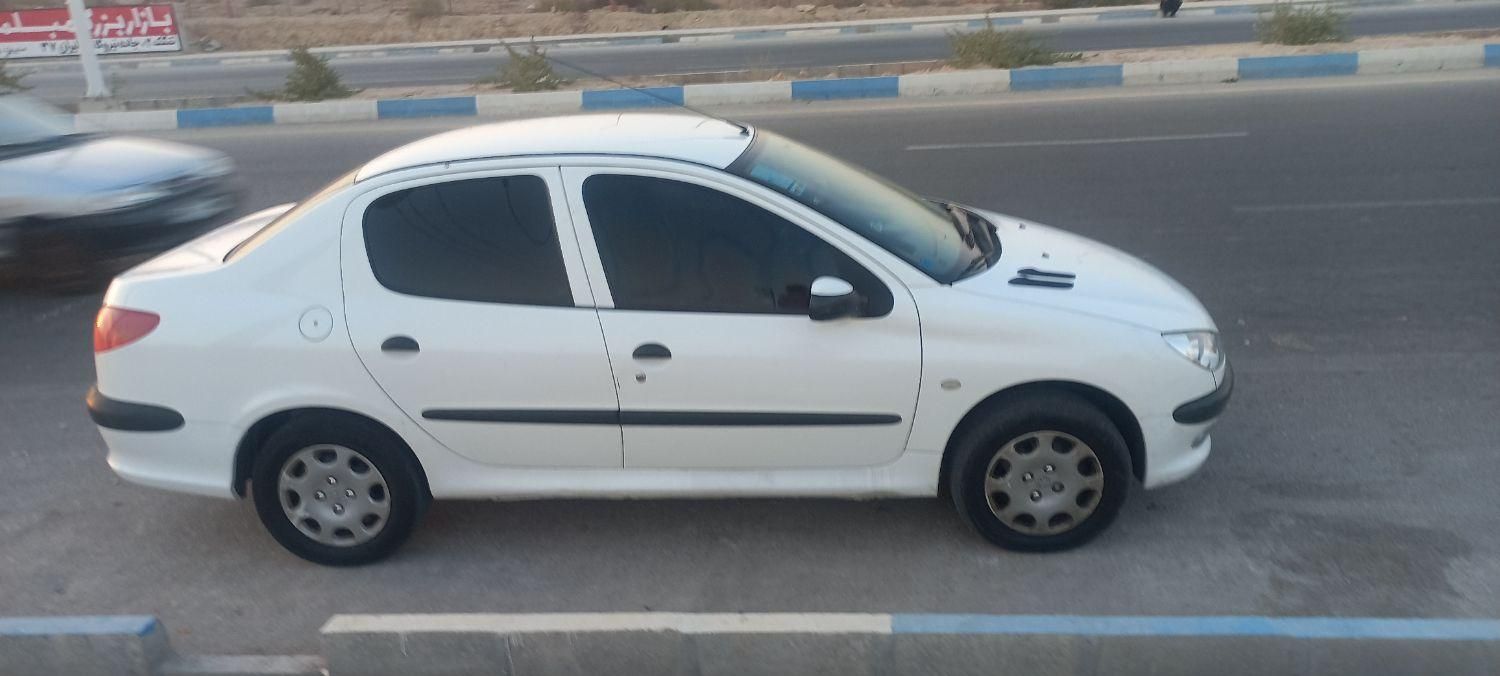 پژو ۲۰۶ صندوق دار v8 - 1395