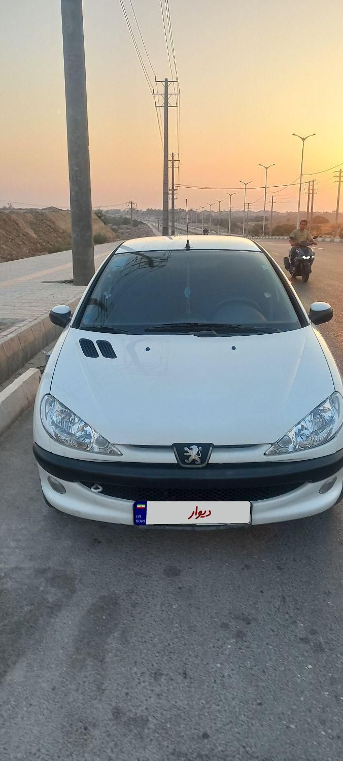 پژو ۲۰۶ صندوق دار v8 - 1395