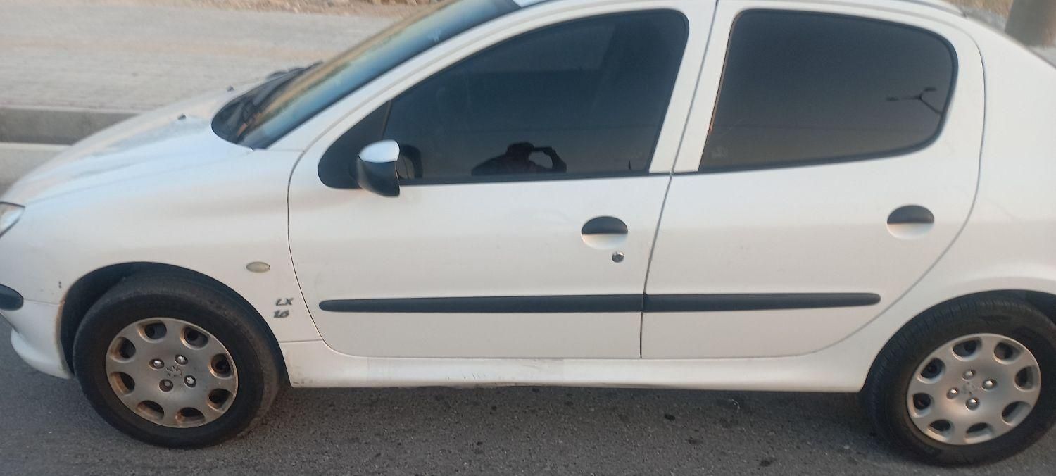 پژو ۲۰۶ صندوق دار v8 - 1395