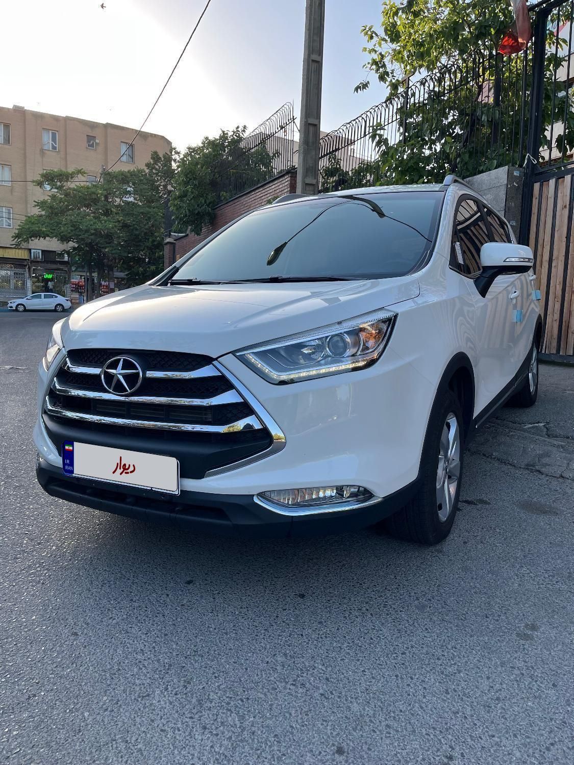 جک S3 اتوماتیک - 1402