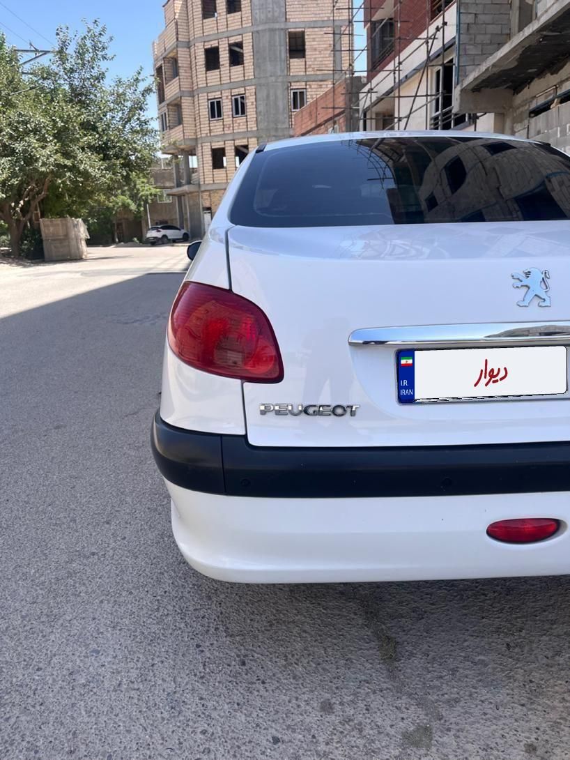 پژو ۲۰۶ صندوق دار v8 - 1399