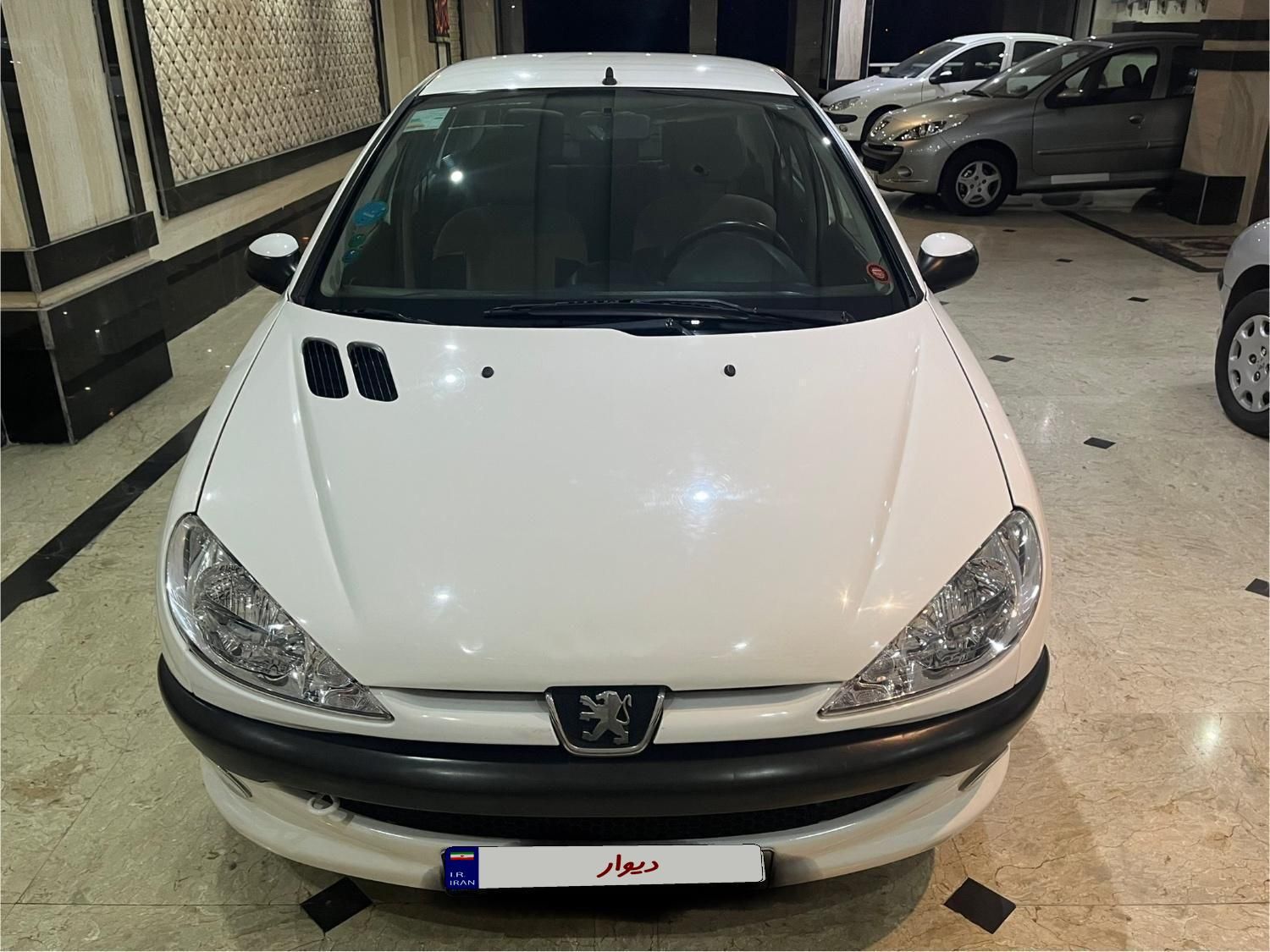 پژو ۲۰۶ صندوق دار v8 - 1390