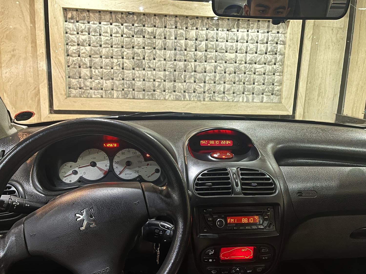 پژو ۲۰۶ صندوق دار v8 - 1390
