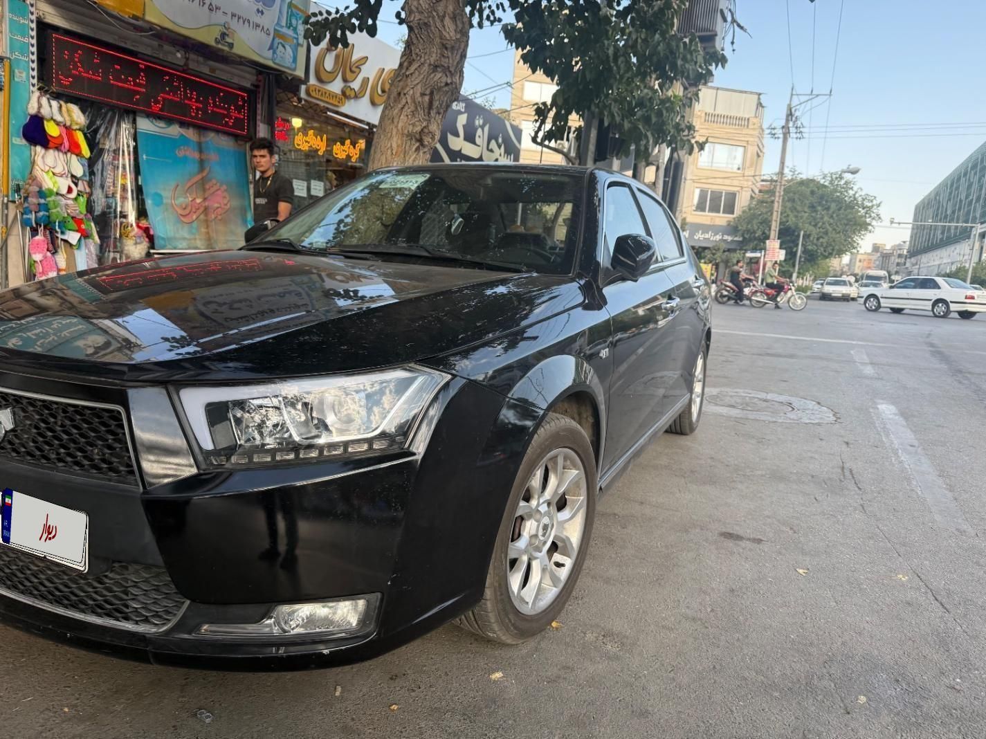 دنا پلاس توربو اتوماتیک - 1402