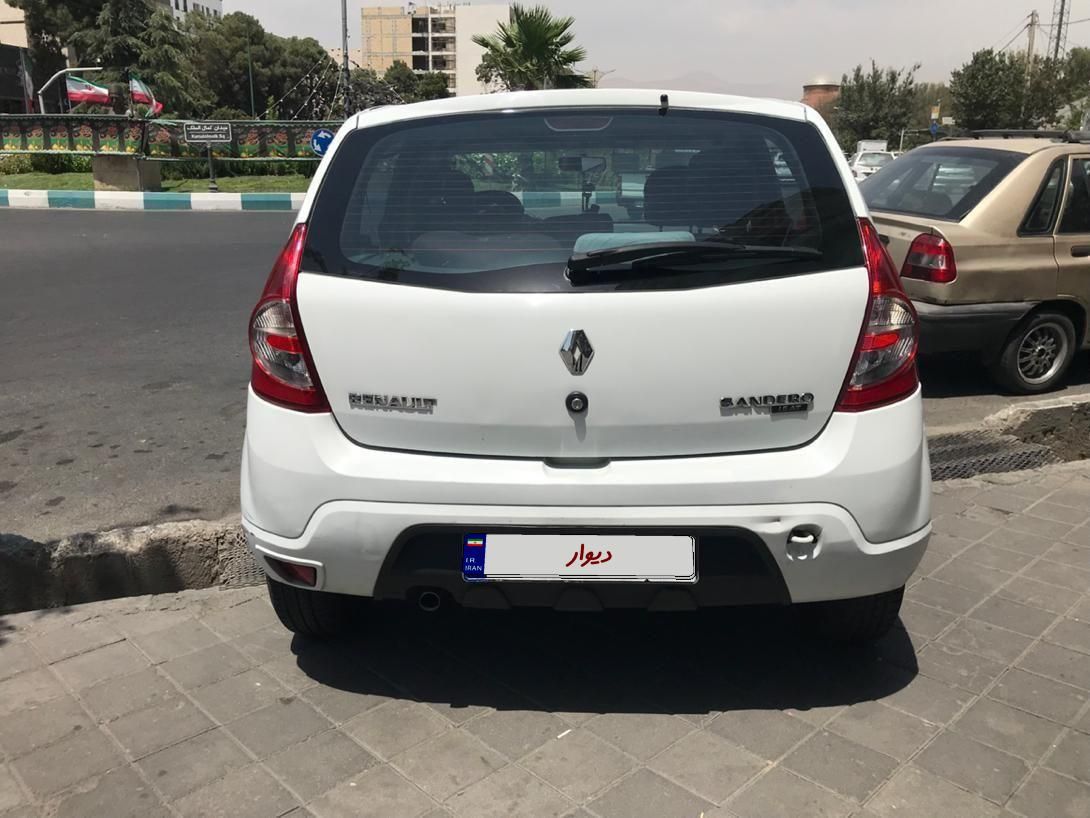 رنو ساندرو اتوماتیک - 1396